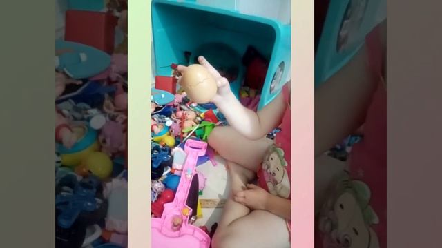 Разбираем игрушки// нашли много интересных штучек смотреть онлайн