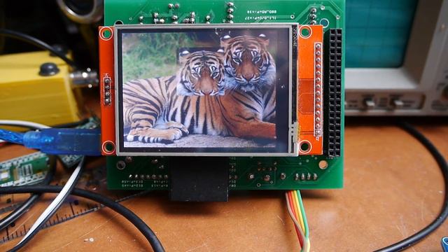 Micromite+ BLIT demo on SPI ILI9341 смотреть онлайн