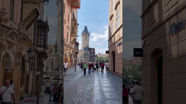 Old Town Square in Prague! #shorts смотреть онлайн