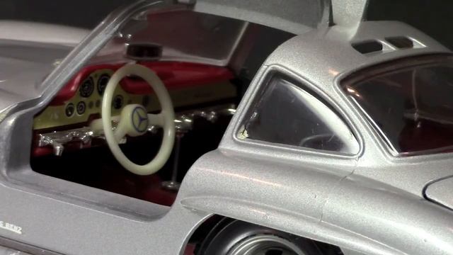 1/18 1954 Mercedes-Benz 300SL By Burago, Review