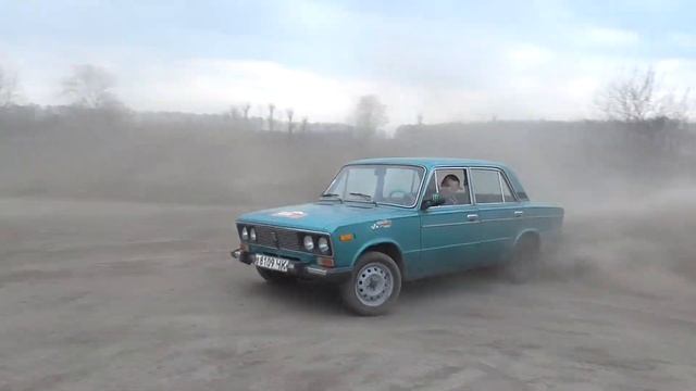 КРУЧУ ПЯТАКИ НА СВОЕЙ ВАЗ 2106, ШОХА ДРИСТ, БОЕВАЯ КЛАССИКА смотреть онлайн