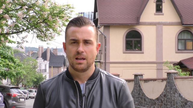 Антон Соломуха - консультант з продажу нерухомості АН Park Lane смотреть онлайн