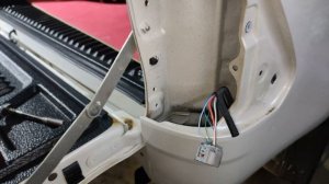 распиновка, подключение фаркопа на Toyota Hilux