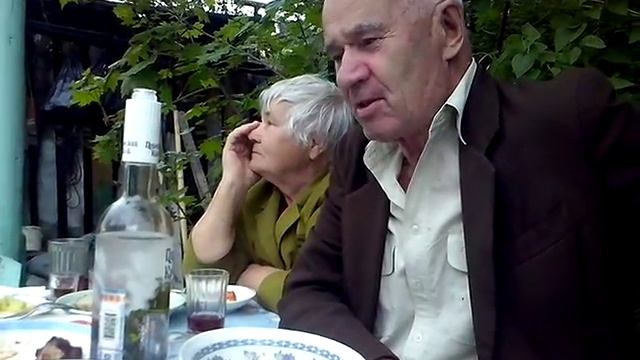 Дедушка и бабушка на даче смотреть онлайн