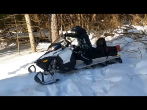 Покатушки на снегоходе. Снегопад.mp4