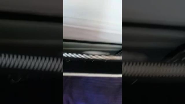 продаем сумку клатч белая сумка ручка из цепи люкс продажа 1000,00000 мл.