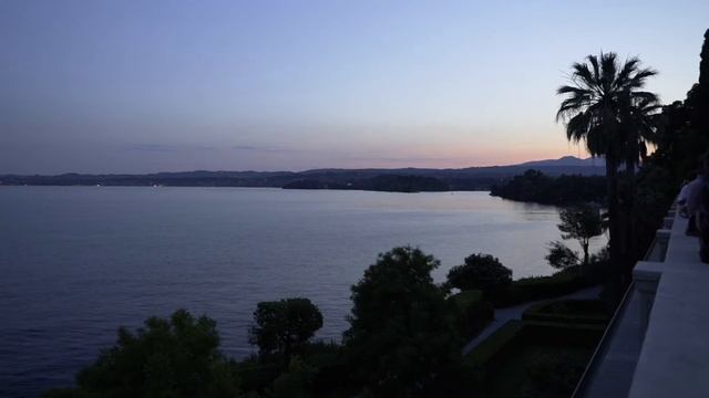 IN WONDER(IS)LAND, MAI Museum: Isola del Garda e festival delle luci смотреть онлайн