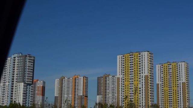 Санкт-Петербург за кольцевой автодорогой превращается в гетто... Человейники...