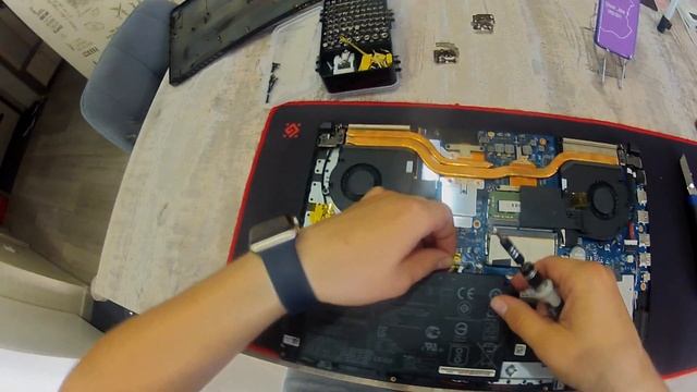 Замена петель и крышки на ноутбуке ASUS TUF GAMING FX504 series смотреть онлайн