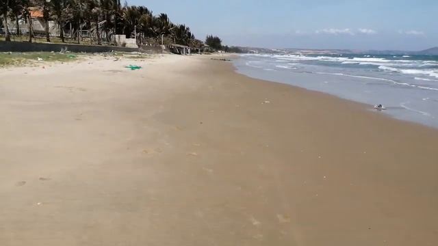 Заброшенный пляж в Муйне. Пляж в Муйне. Еду по пляжу на мото байке. смотреть онлайн