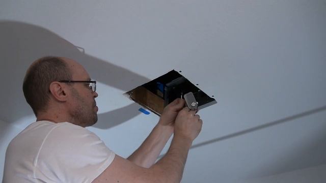 How to replace bathroom exhaust fan for Panasonic . Как заменить вытяжку в ванне смотреть онлайн