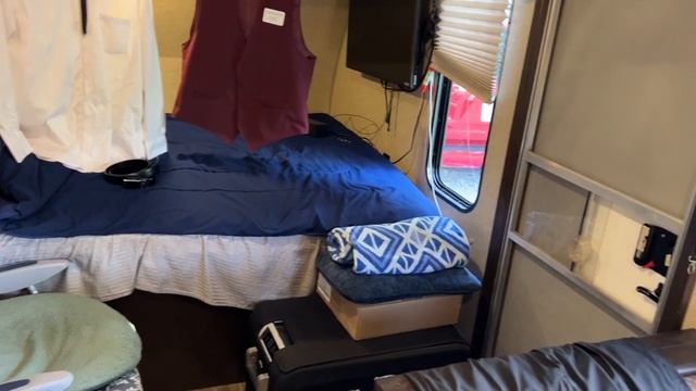 My minimalist lifestyle on Social Security and a part-time side hustle ￼ смотреть онлайн