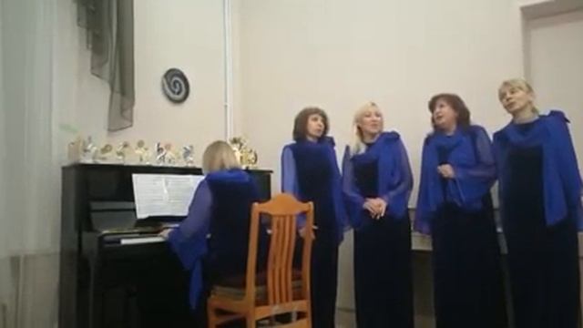 Сл. М. Агашина, муз. Г. Пономаренко "Подари мне платок" ансамбль "Рябинушка" смотреть онлайн