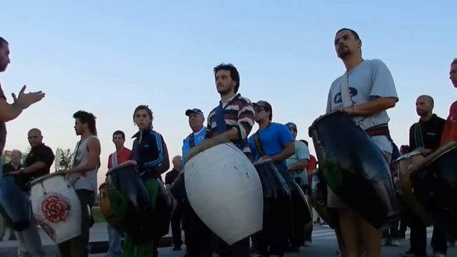 Candombe en Paseo de la Costa de Vicente Lopez смотреть онлайн