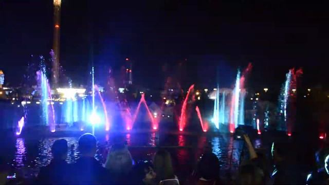 Поющие фонтаны в Сочи Парке. смотреть онлайн