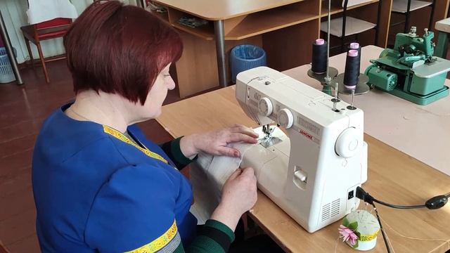 Відео-урок майстра в/н з професії "Швачка; кравець" ДНЗ "Малинський ПЛ" Бех Р.М. смотреть онлайн