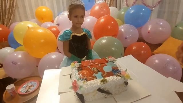 450 ТЫСЯЧ ПОДПИСЧИКОВ.Праздник вторго канала.Костюм Анны.Видео для детей.Игра для детей. смотреть онлайн
