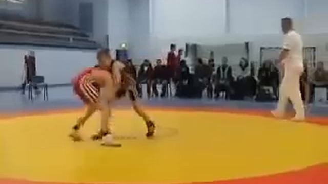 Emil satsar totalt! смотреть онлайн