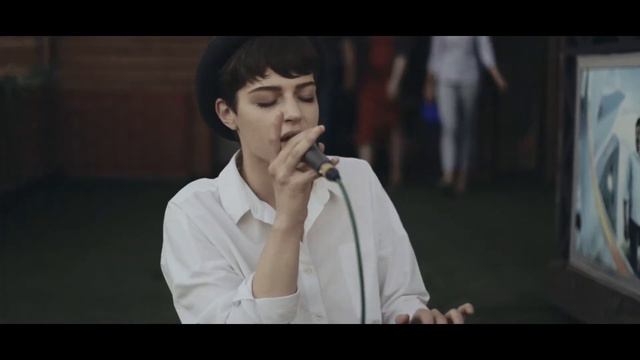 Скоро открытие нового бара "На крыше" смотреть онлайн