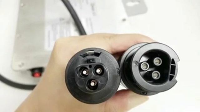 600W 700W 1200W 220V MPPT On-Grid Tie Inverter IP65 PV System Grid Micro Inverter for Solar Panels смотреть онлайн