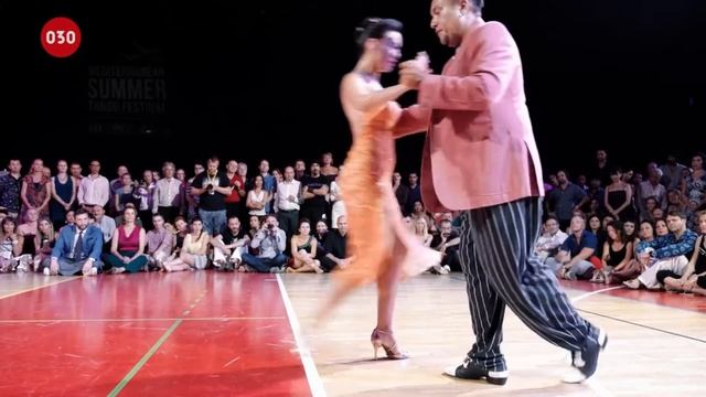 Шаги с разрывом объятий смотреть онлайн