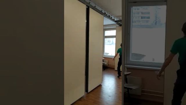 Трансформируемые перегородки с остеклением - школа 2089