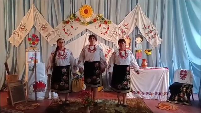 Вок. ансамбль "Волинчанка" - "Гей, соколи" смотреть онлайн