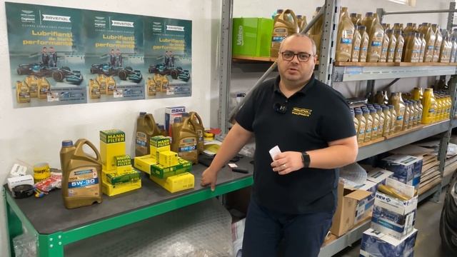 Cat costa revizia pt Renault Megane 3 1.5 dci vs VW Golf VI 1.6 tdi? смотреть онлайн