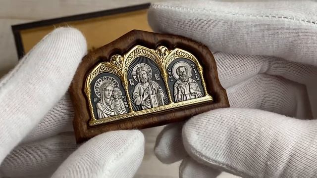 Дорожная икона "Вседержитель, Казанская икона Богородицы, Святитель Николай" смотреть онлайн