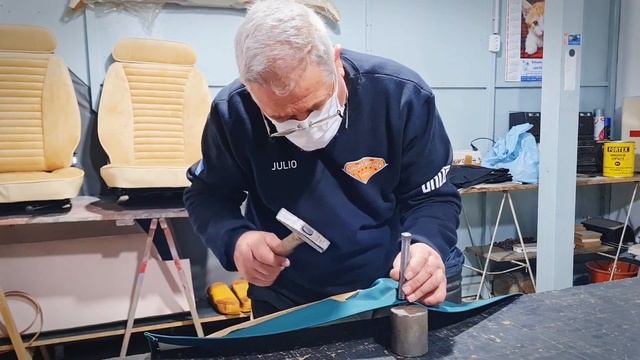Fiat 500 1957 |Tapicería Colocación de Remaches, para instalación de capota смотреть онлайн