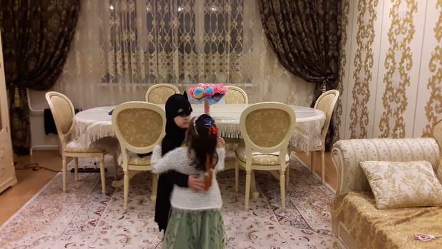 Anna & Batman ballroom dance Анна и Бэтмен первый бальный танец смотреть онлайн