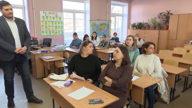 РАЗМОЗЖИЛО ГОЛОВУ НА ФИЗРЕ смотреть онлайн
