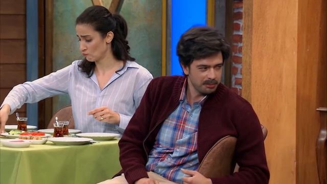 Aklını Alırım (62.Bölüm) - Çok Güzel Hareketler 2 смотреть онлайн