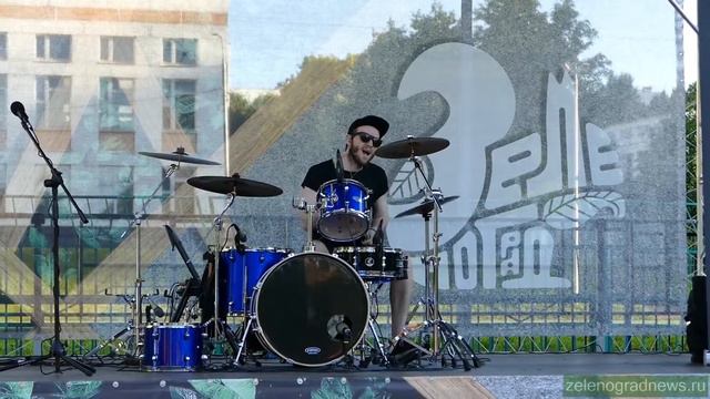 Антон Хохлов - One More Night (Maroon 5) смотреть онлайн