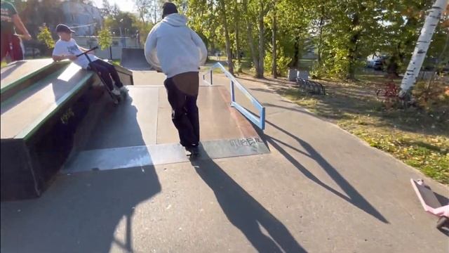 Game Of Scoot-3 человека до пяти букв в | Скейт-парке смотреть онлайн