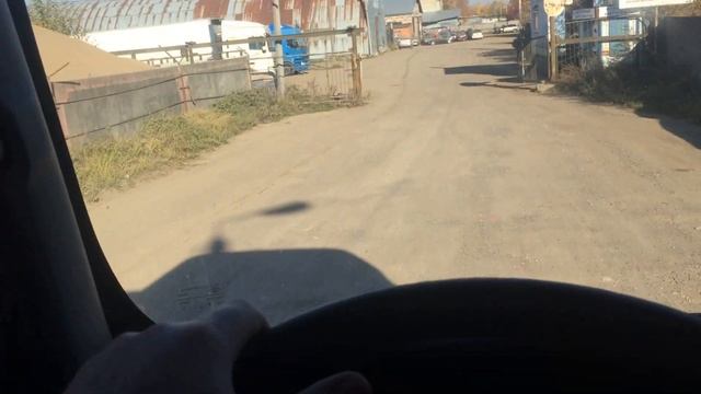 Разобрались почему не было тормозов на красной рено премиум смотреть онлайн