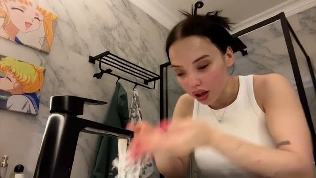 УФФ ОТ ЛУНЫ КОМ! СПАЛИЛА С%СКИ смотреть онлайн