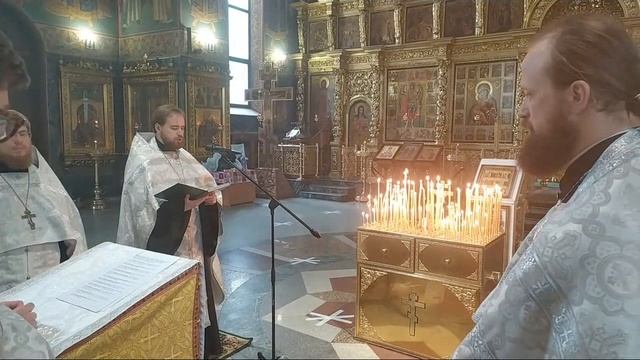 Троицкая Родительская Суббота - Вечерня, Утреня, Парастас смотреть онлайн