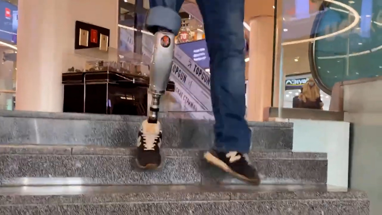 ИнтелЛег. Роботизированый коленный модуль с силовым приводом! смотреть онлайн