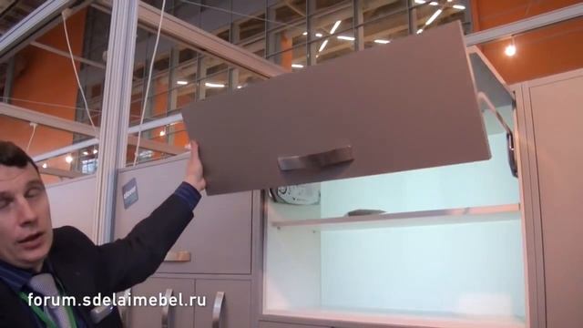 кухни "VLAKO" подъемный механизм FREE fold от KESSEBOHMER Герман смотреть онлайн