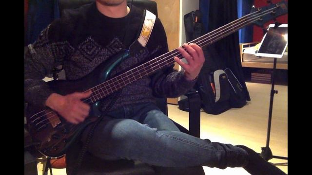 Ibanez SRMS720 Bass Demo (Full Pickups) смотреть онлайн