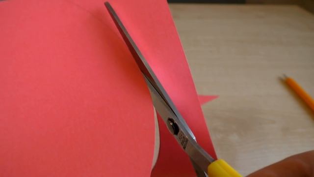 Как сделать сердце из бумаги своими руками. Подарок маме. Поделка. смотреть онлайн