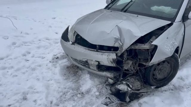 В Хакасии водитель врезался в дерево, пострадал 4-летний ребёнок смотреть онлайн