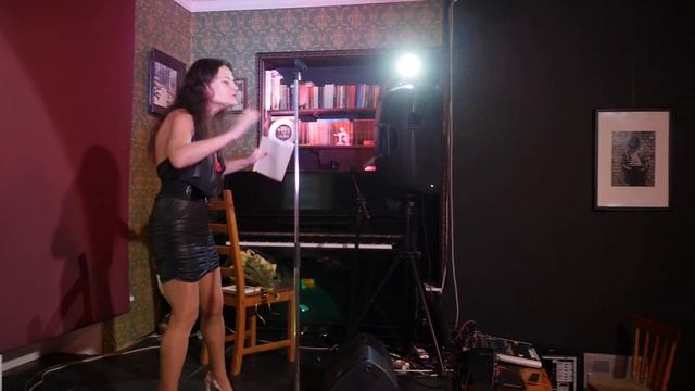 стихи-цветы-день рождения. 19.04.18 смотреть онлайн