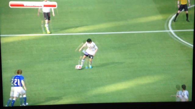PES 2014 PS3 Leaked Demo Animations, Defenders and Goals смотреть онлайн