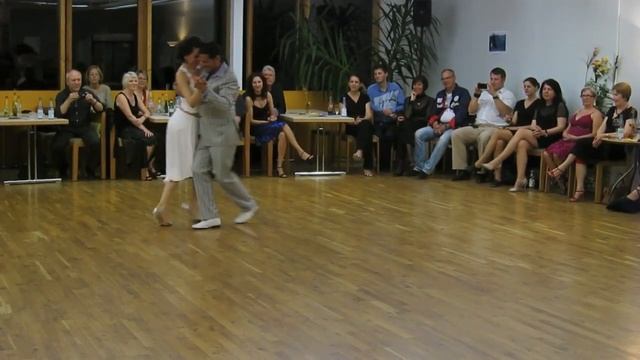 FABIAN Y MICHAELA "LA MILONGA DE BUENOS AIRES" - FESTIVAL WÜRZBURG - TANGO MÜNCHEN смотреть онлайн
