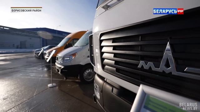 Лукашенко: мы должны не кланяться немецким автомобилям, а достигать этого уровня смотреть онлайн