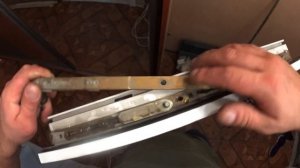 Замена фурнитуры окна | ремонт окна | Москва | Чертаново | запорный механизм | прокручивается ручка