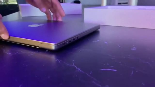 New MacBook pro 2021(mini led) exclusive unboxing & hands on video смотреть онлайн