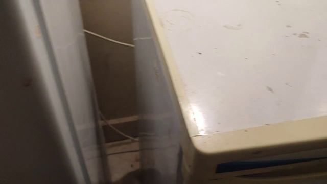 СПУСКАЕМСЯ В ПОДВАЛ МОЕГО БРАТА! МЫ НАШЛИ МОНСТРА смотреть онлайн